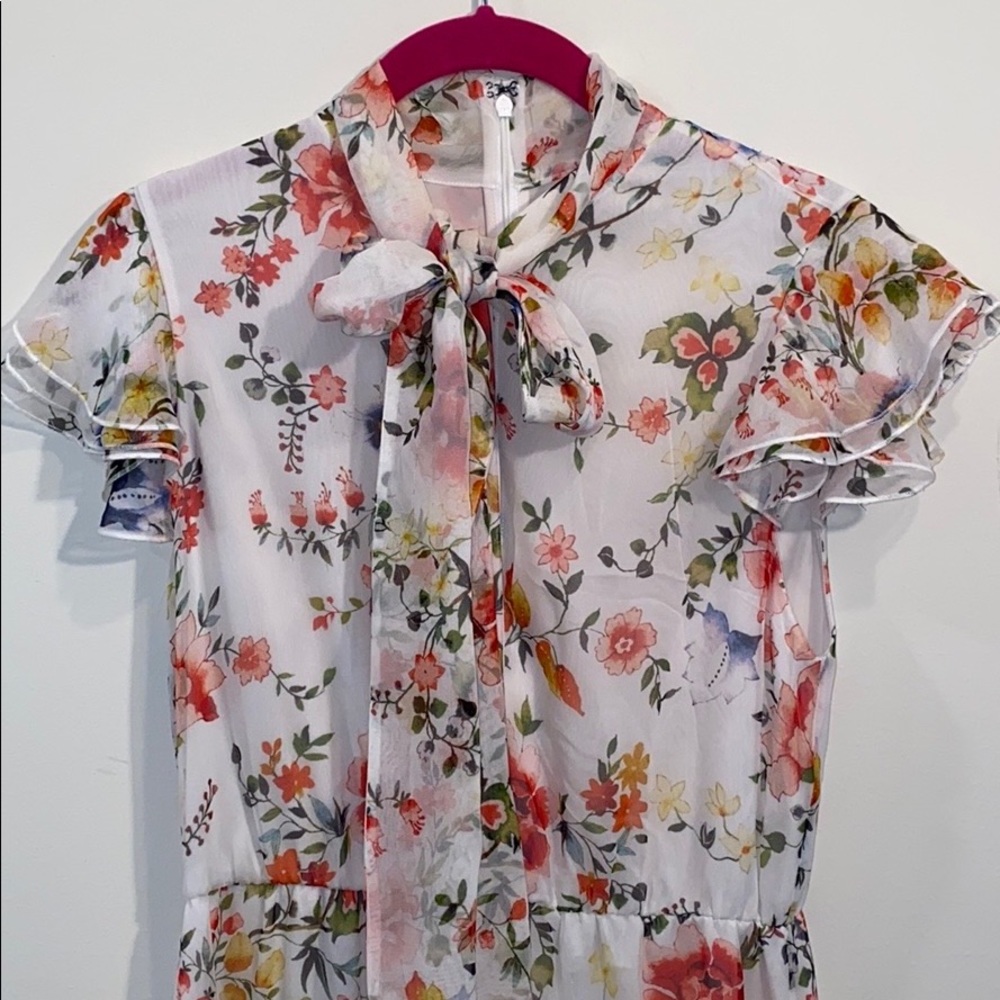 Alice + Olivia Lessie Floral Dress 4 - Picture 4 of 7
